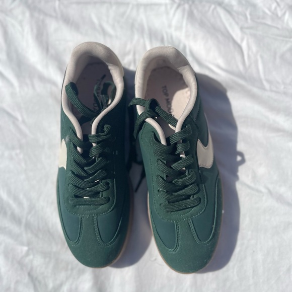 NWOT Top Moda Green and White Women's Sneakers - Picture 1 of 1